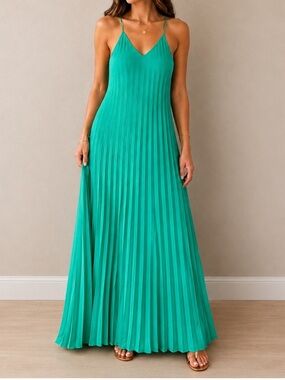 She + Sky Green Pleated Maxi Strappy Sundress Size Medium
